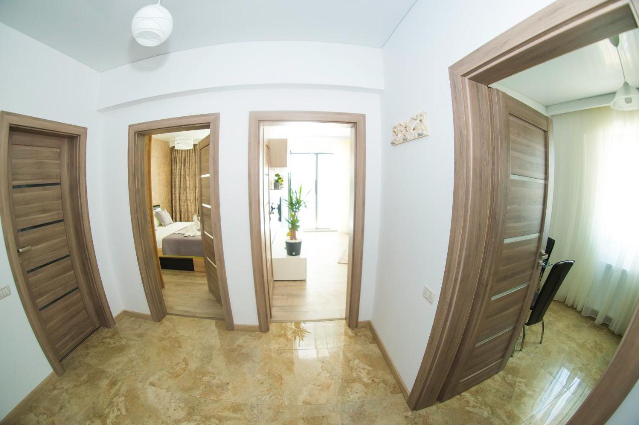 Golden Shell Apartment Mamaia Nord Năvodari Eksteriør bilde
