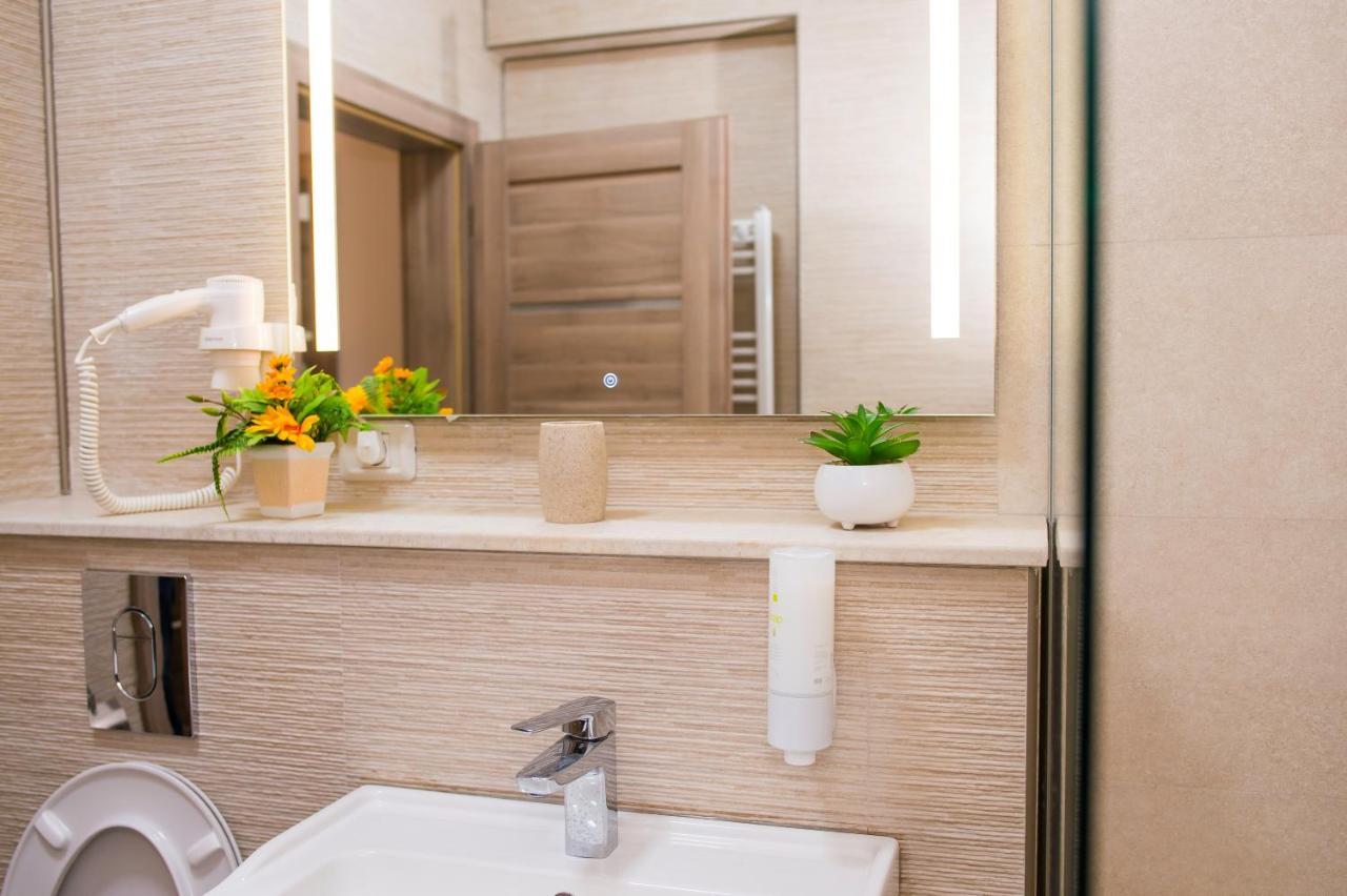 Golden Shell Apartment Mamaia Nord Năvodari Eksteriør bilde