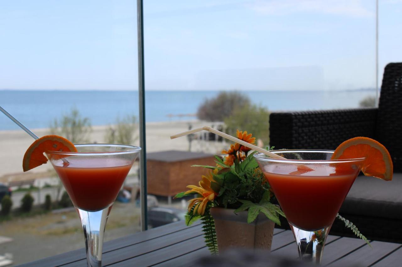 Golden Shell Apartment Mamaia Nord Năvodari Eksteriør bilde